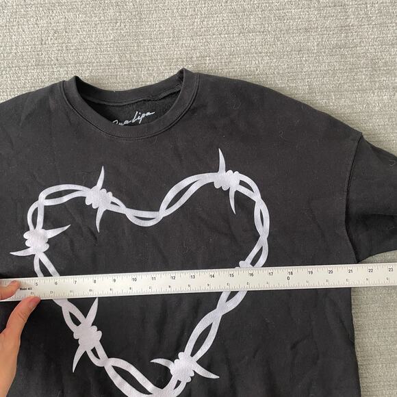 Dua Lipa Sweater Barbed Wire Heart Black Crop Sweatshirt Womens M Cropped Soft - Picture 3 of 7